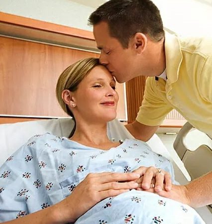 ISPOVIJEST: Medicinska sestra u bolnici nam je rekla da je naša beba AB krvna grupa, a ja onda prokomentarisao kako nam fali još da druga beba bude B pošto je žena A, a ja nulta.