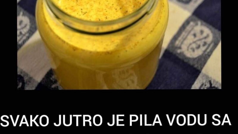 EVO STA SE DESILO S JOM JER JE PILA SVAKO JUTRO VODU SA KURKUMOM